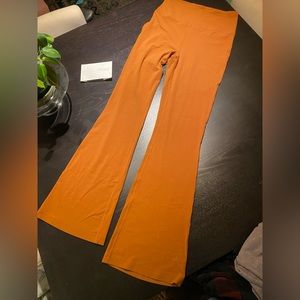 lululemon shr groove pant nulu - size 8 - butternut brown - nwot